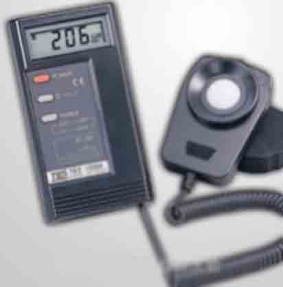 TES-1332 數(shù)字式照度計(jì)